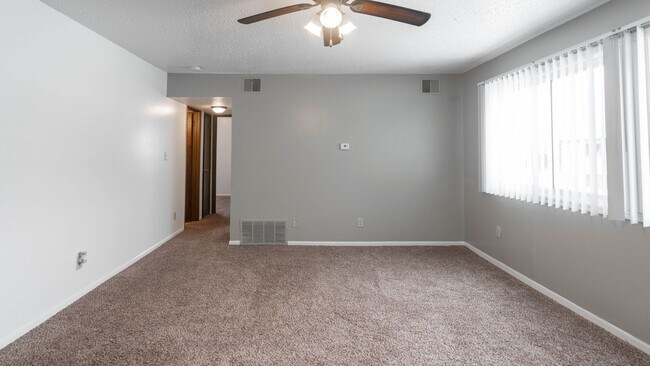 Foto del interior - 4th Street Manor