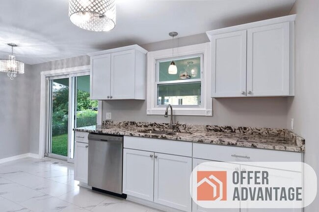 Building Photo - 11 Wellington Rd