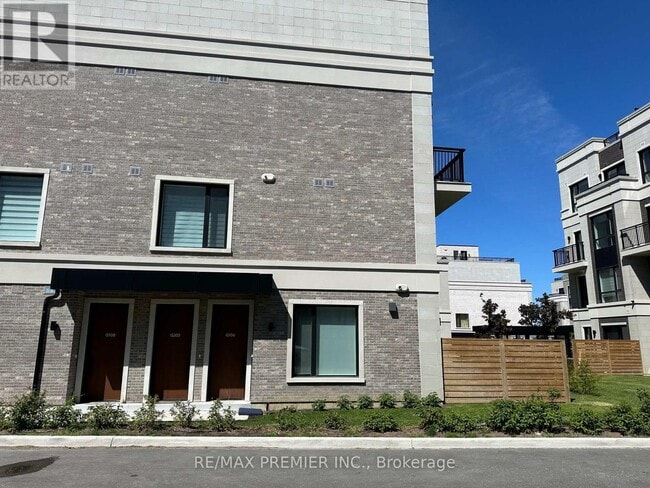 Building Photo - 10 Walder Ln