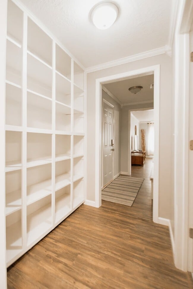 Building Photo - 417 N Jefferson St