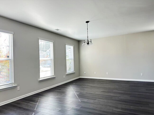 Foto del edificio - 4372 Grosbeak Dr