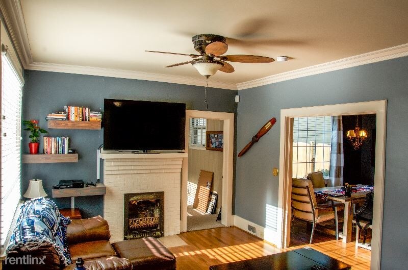 Primary Photo - 3 br, 2 bath House - 618 S Woodrow St