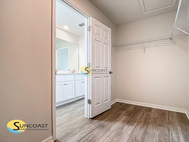 Foto del edificio - 16690 SW 29th Terrace Rd