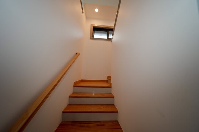 Building Photo - 1232 Elm St