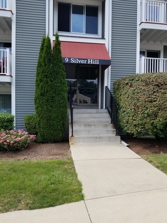 Foto del edificio - 9 Silver Hill Ln