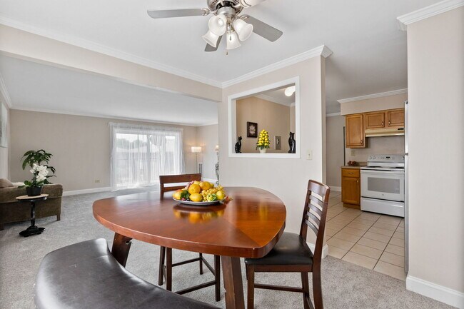 Building Photo - 2300 Beau Monde Terrace