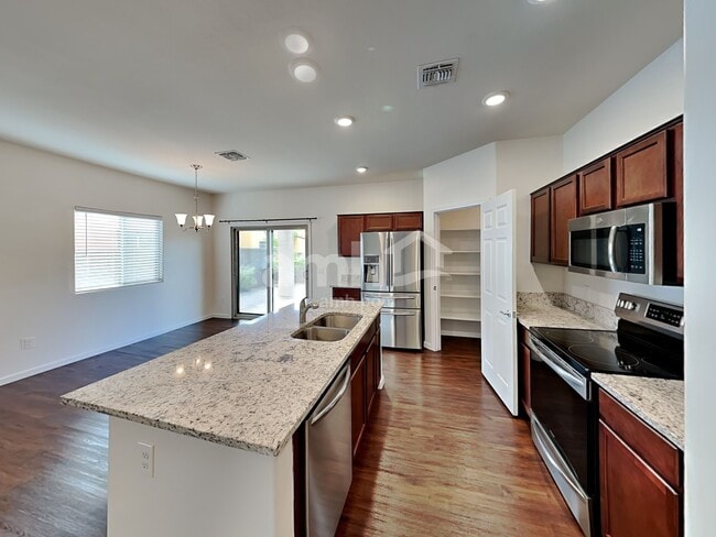 Building Photo - 6426 E Boldin Dr