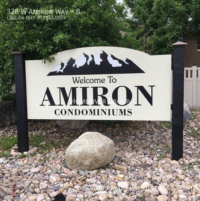 Building Photo - Great 3 Bedroom 1 Bath Condo in North Orem!
