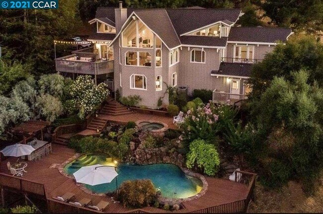 Foto del edificio - 410 Montcrest Pl