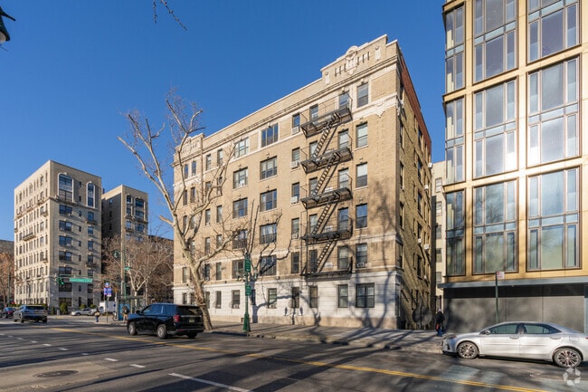 Building Photo - 1801 7th Ave