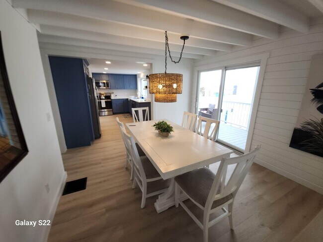 Foto del edificio - Beautiful Coastal Cottage with Water Views...
