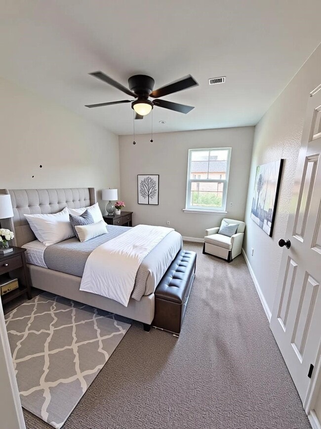 Building Photo - 2915 Creston Dr