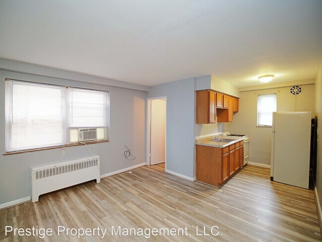 Building Photo - 618 Probasco St