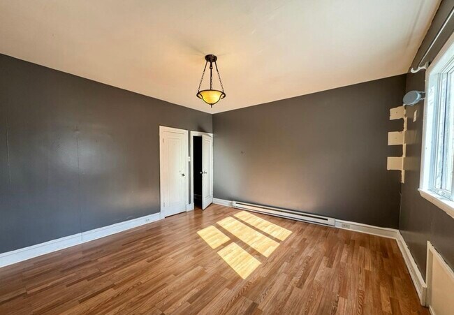Foto del edificio - 232 W Oak St