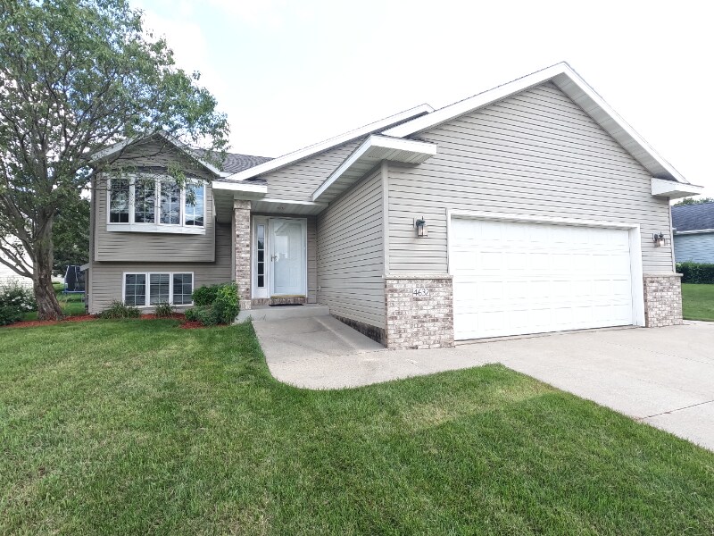 Primary Photo - 4632 Canterbury Ct NW