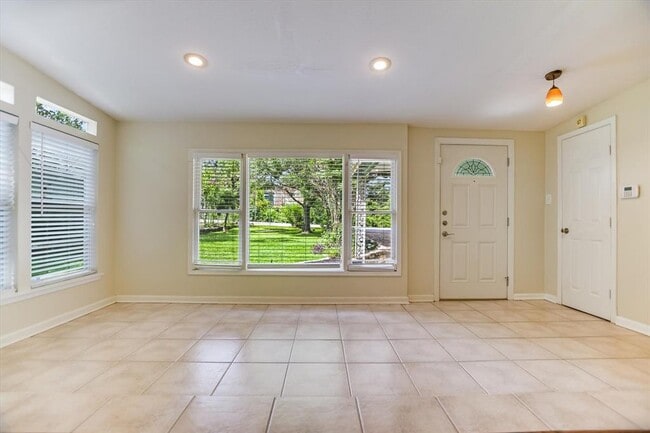 Foto del edificio - 208 Braeswood Rd