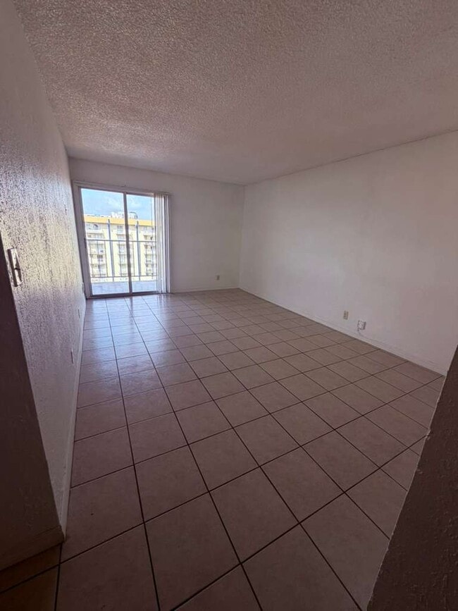 Foto del edificio - 4550 NW 9th St