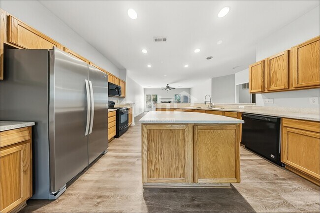 Foto del edificio - 7026 Church Wood Ln