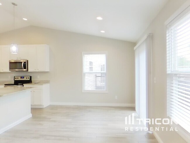 Building Photo - 48 Huntleigh Park Ct