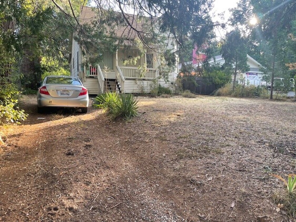 Foto principal - 2 bedroom home in Grass Valley, CA