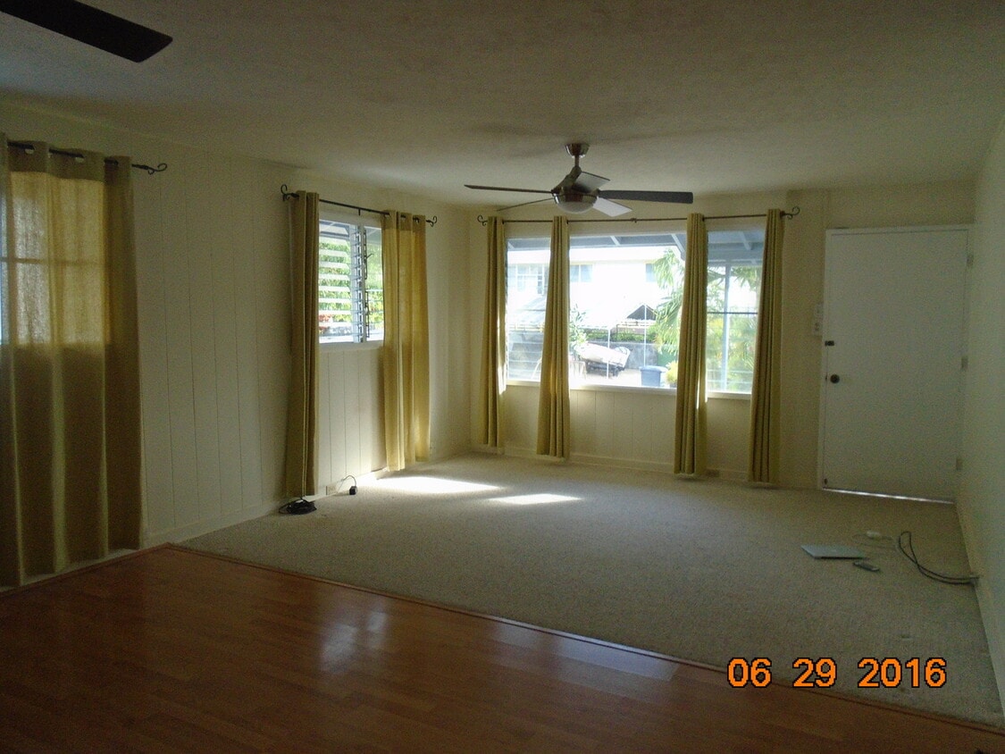 Primary Photo - Great Kailua Neighborhood! Single Family h...