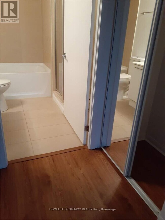 Building Photo - 96 St Patrick St