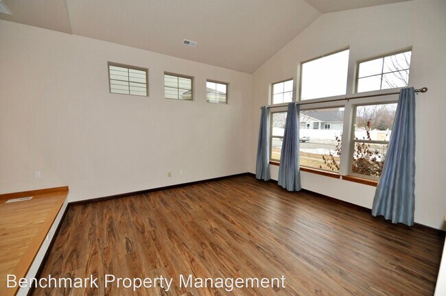 Foto del edificio - 3 br, 2.5 bath House - 6605 N Madellaine D...