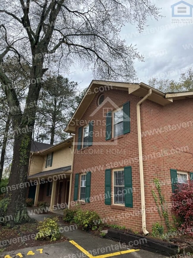 Building Photo - 4149 Willard Dr
