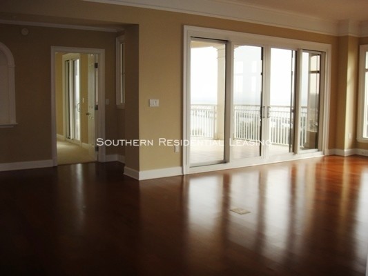 Building Photo - 400 Kelly Plantation Dr