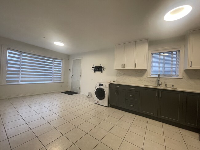 Photo du bâtiment - 7305 Fraser St