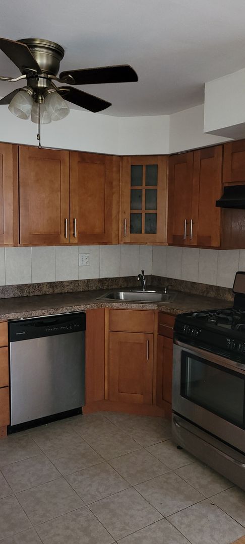 Foto del edificio - 10758 Jeanes St