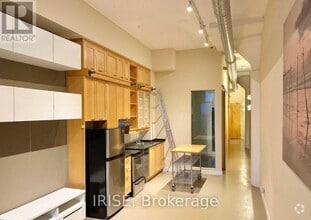 Building Photo - 1036-155-1155 Dalhousie St