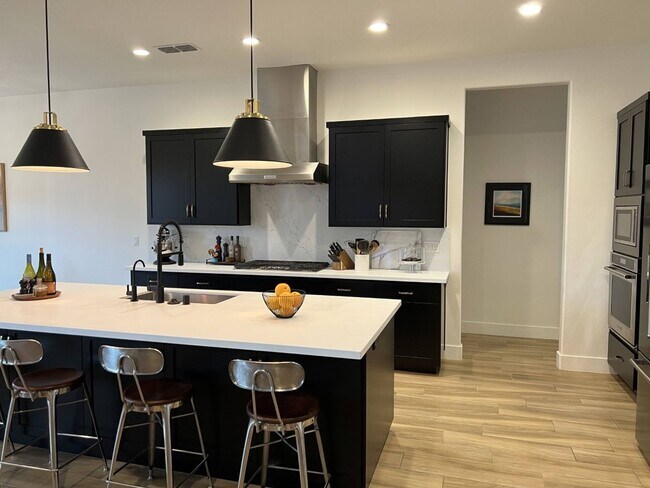 Foto del edificio - Custom 4 Bedroom + Office - Clover Creek Preserve