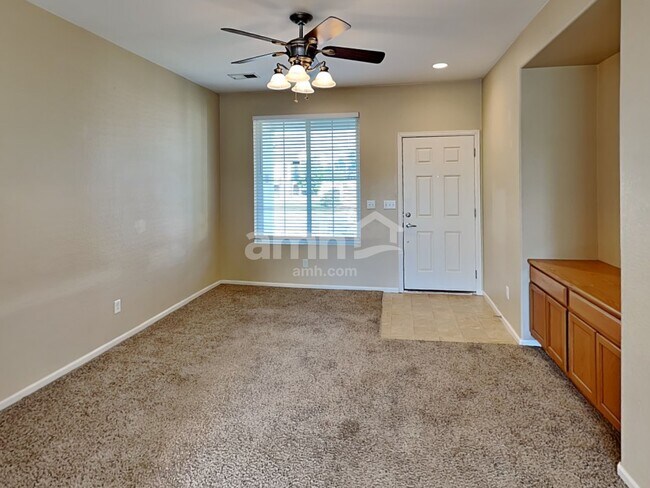 Foto del edificio - 18660 E 47th Ave