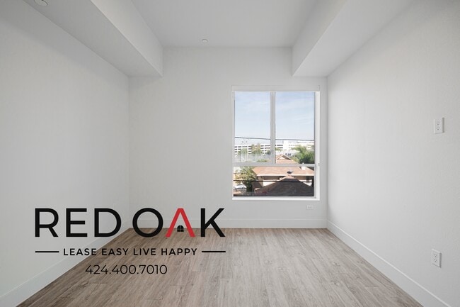 Foto del edificio - 1331 W 7th St