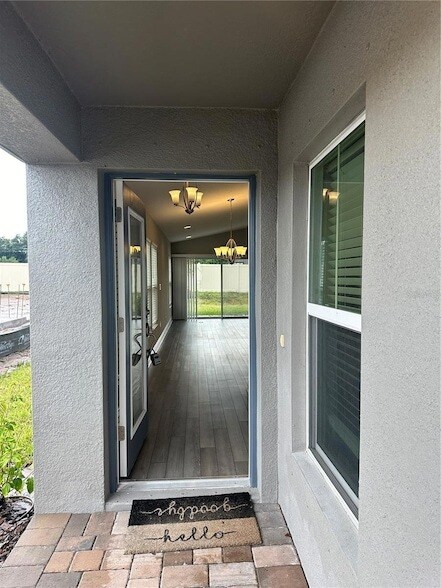 Foto del edificio - 12569 Oak Hill Way