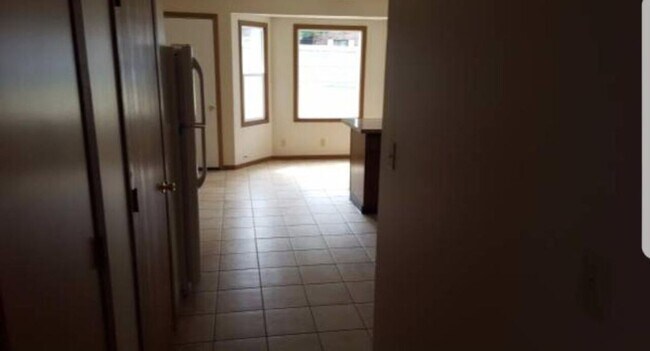 Foto del edificio - RIC- 6121 72nd St