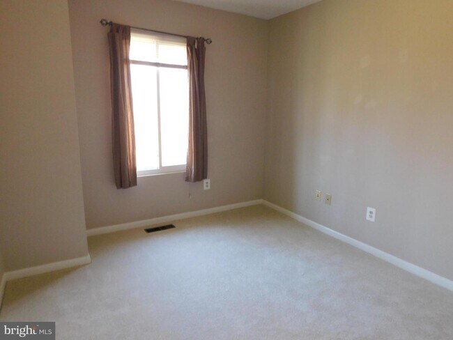 Foto del edificio - 13315 Aiken Pl