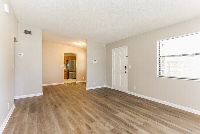 Building Photo - 2622 Kingstree Dr W