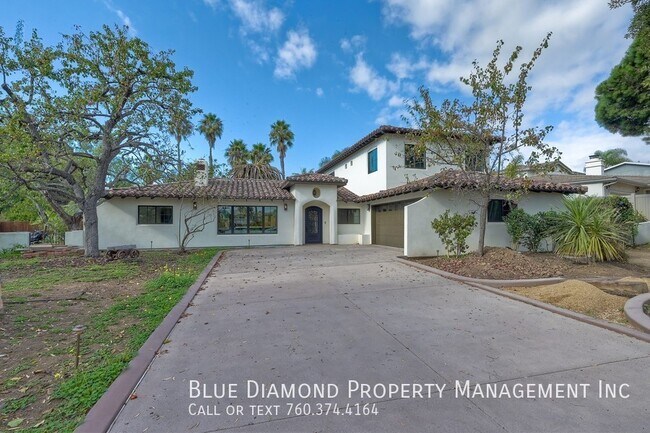 Foto del edificio - Gorgeous Solar powered 3 BR, 2 BA home on ...
