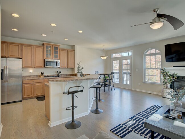 Foto del edificio - 940 Hall Station Dr