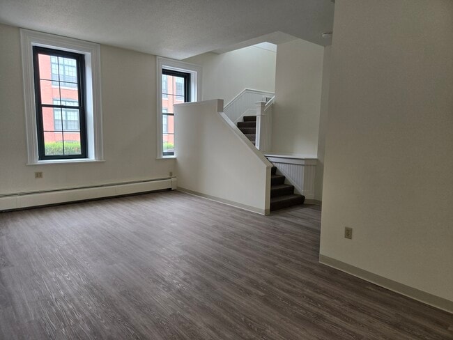 Foto del edificio - Clocktower Place