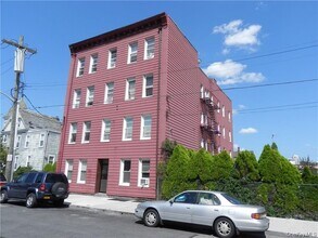 Building Photo - 49 5th St