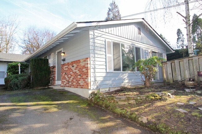 Foto del edificio - 8834 SE 9th Ave