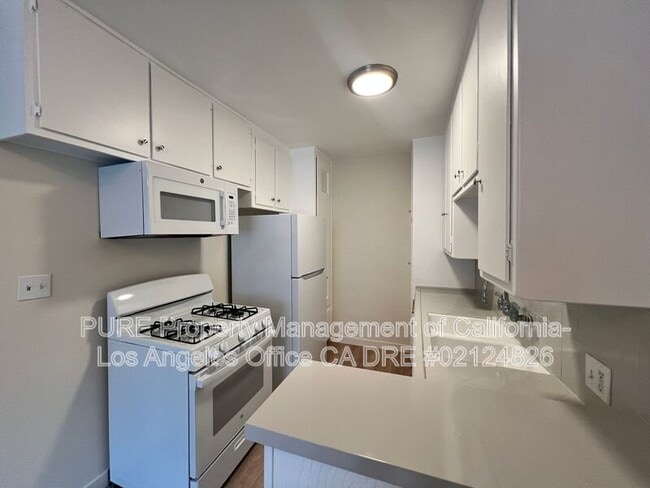 Foto del edificio - 4427 Murietta Ave