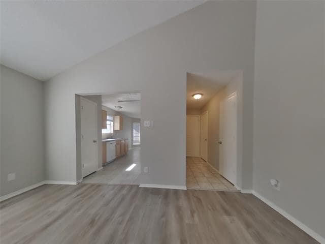Foto del edificio - 10228 Tustin Terrace
