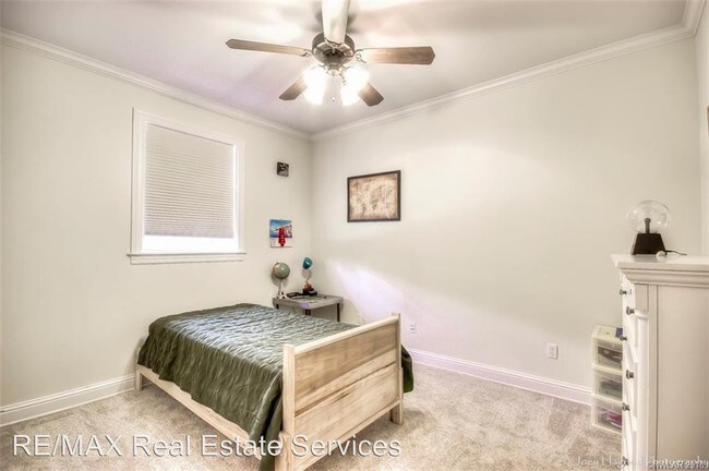 Building Photo - 4 br, 3 bath House - 9051 Wisterian Way