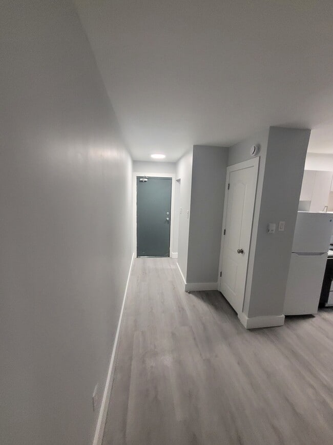 Photo du bâtiment - 570 Ellice Ave