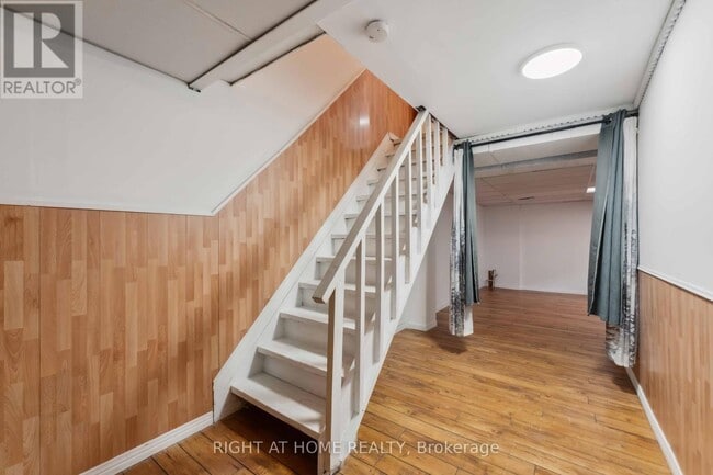 Building Photo - 2057-2057 Jasmine Crescent