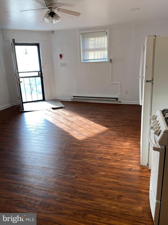 Building Photo - 931 S 12th St